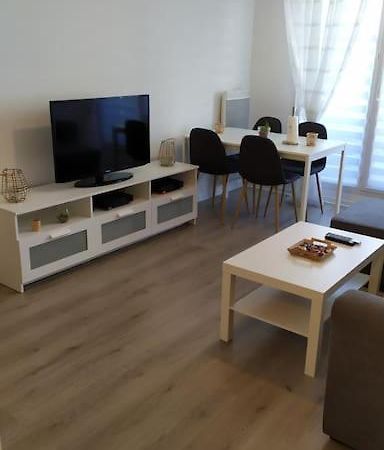 T2 De 42M² A Proximite De La Gare A 30Min De Paris Apartment Mantes-la-Jolie Luaran gambar